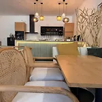 Casa Tawny