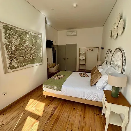게스트하우스 Casa Tawny 3*
